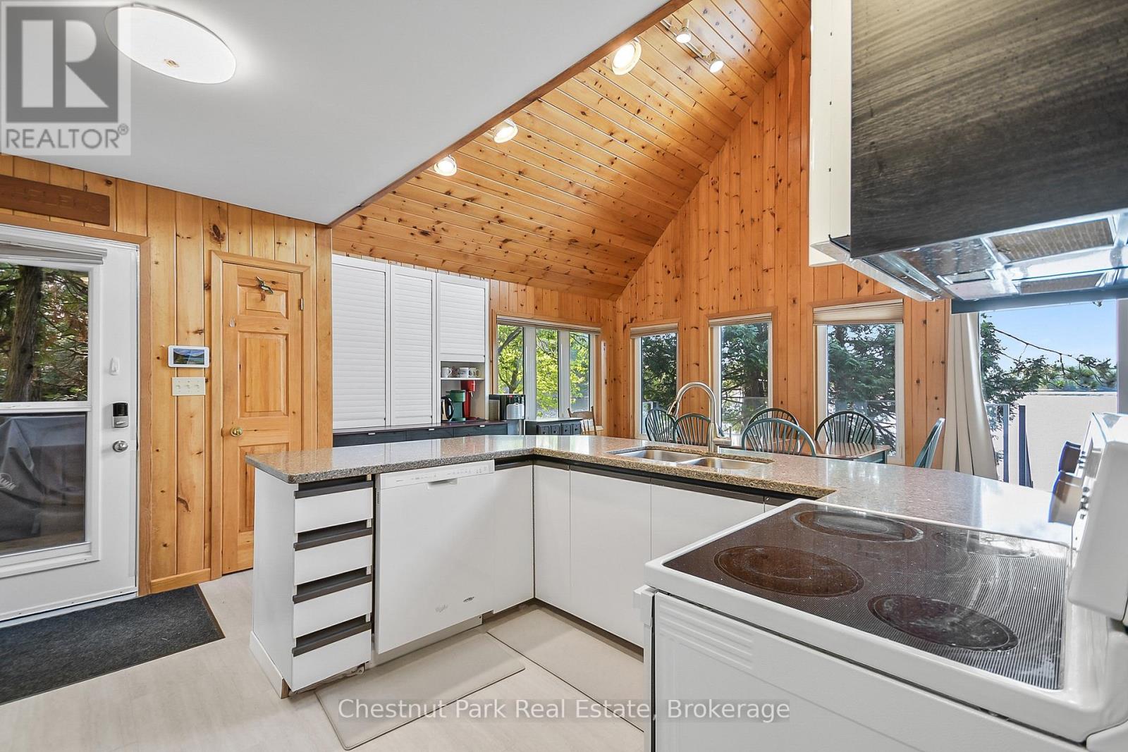 1037 Fire Route 20g, Gravenhurst, Ontario  P1P 1R3 - Photo 8 - X12322103
