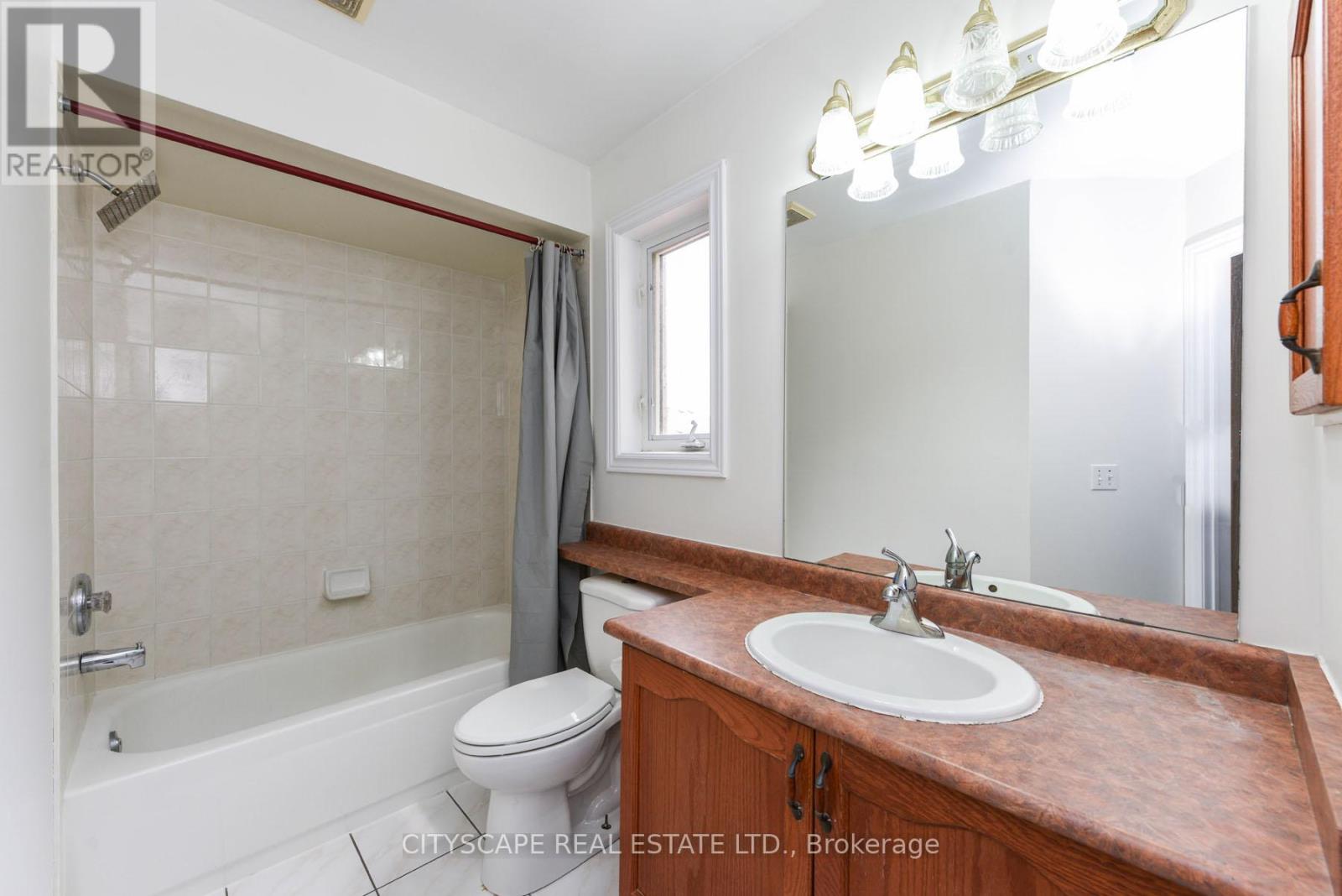 56 Checkerberry Crescent, Brampton, Ontario  L6R 2S6 - Photo 21 - W12322098