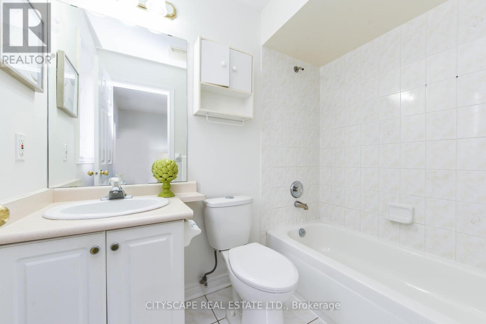 56 Checkerberry Crescent, Brampton, Ontario  L6R 2S6 - Photo 26 - W12322098