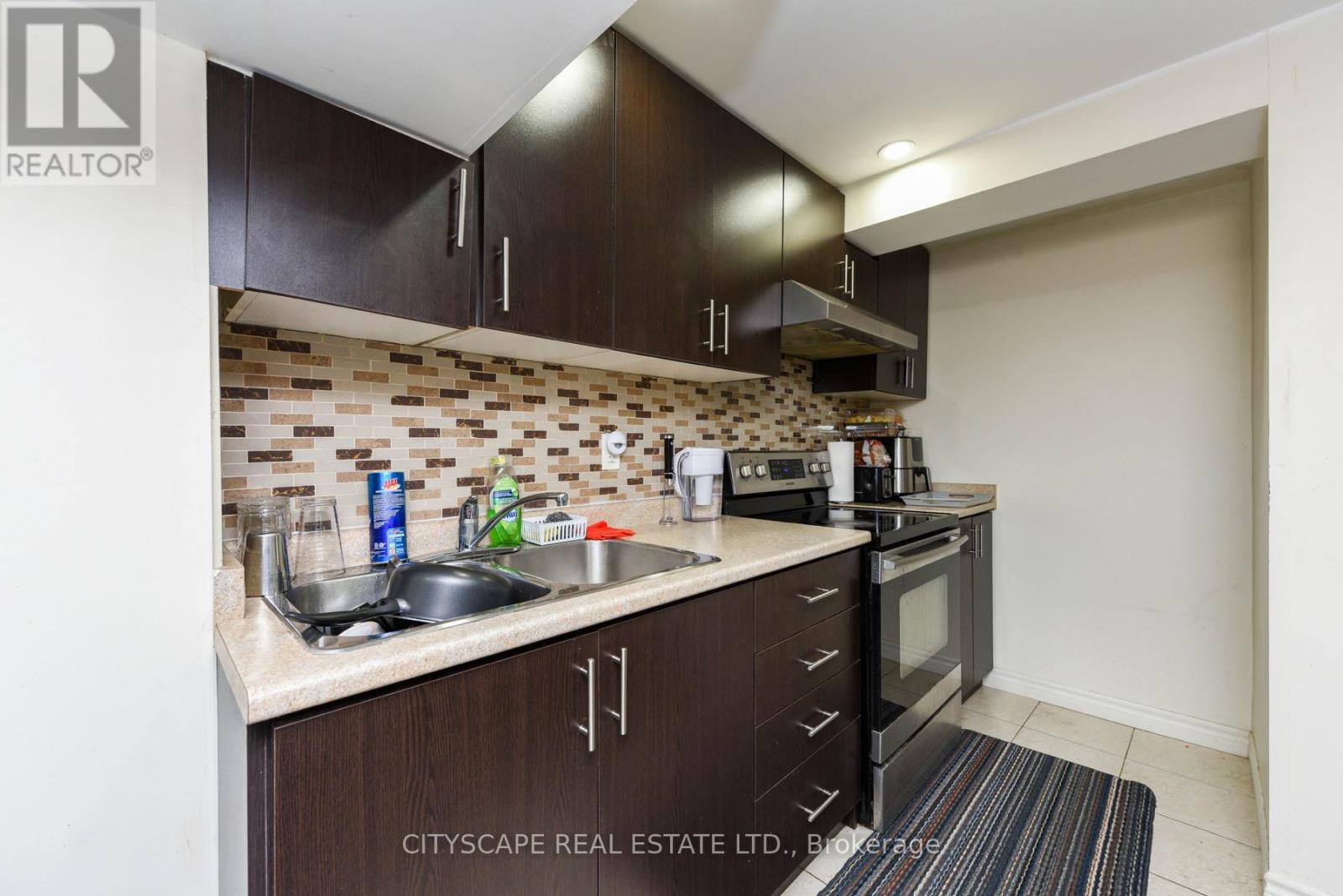 56 Checkerberry Crescent, Brampton, Ontario  L6R 2S6 - Photo 30 - W12322098