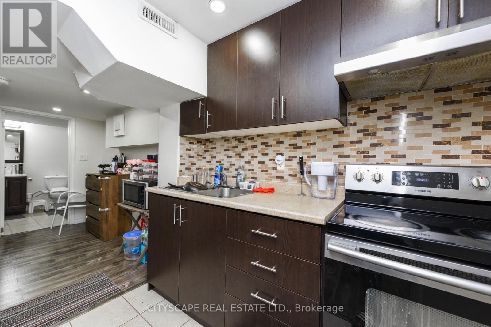 56 Checkerberry Crescent, Brampton, Ontario  L6R 2S6 - Photo 32 - W12322098