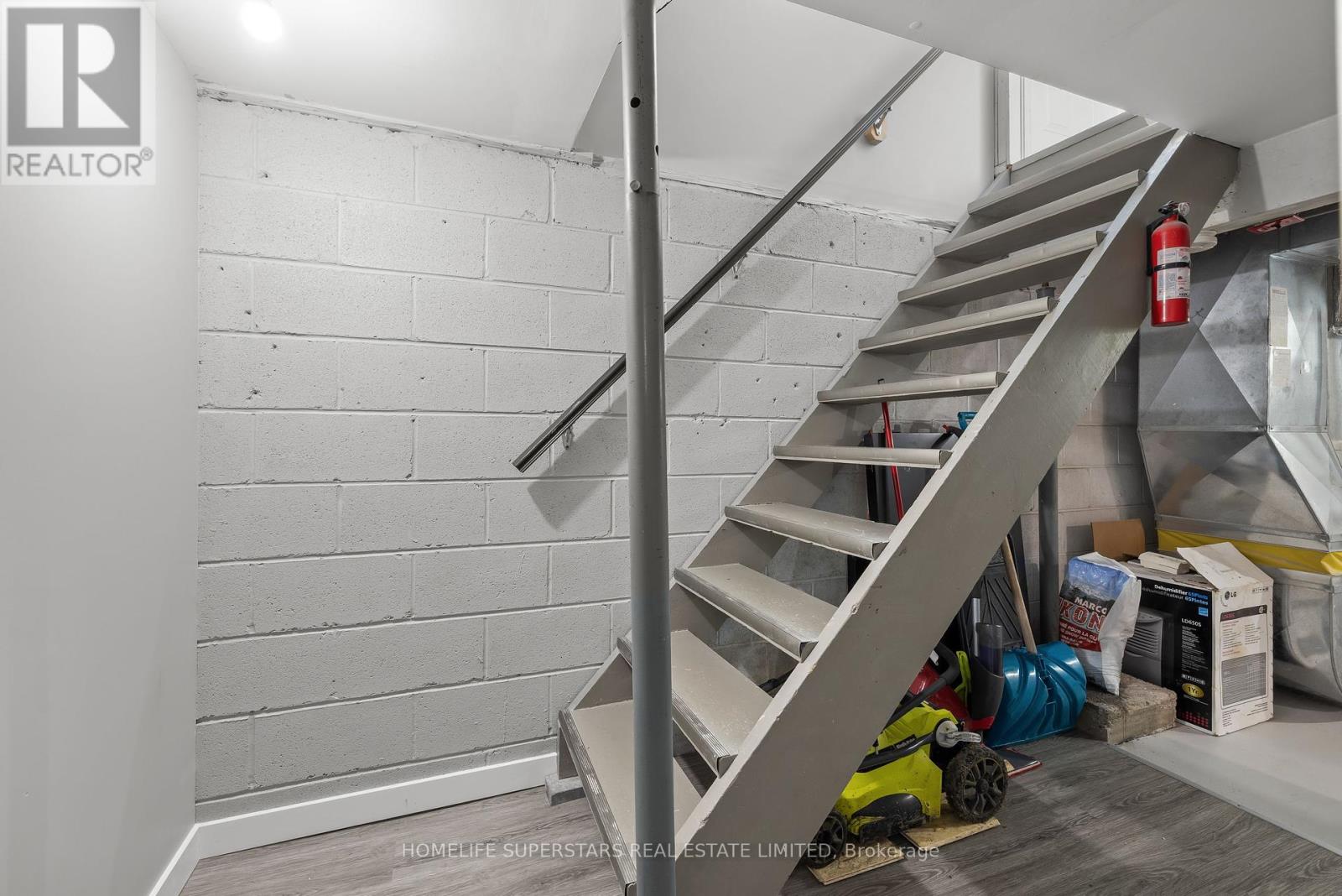 275 Raglan Road N, Kingston, Ontario  K7K 1L7 - Photo 20 - X12305754
