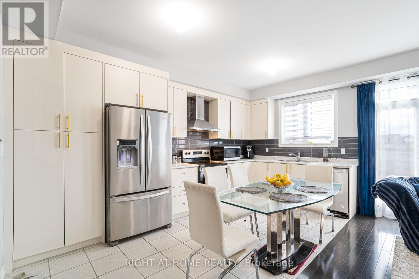192 Closson Drive, Whitby, Ontario  L1P 0M6 - Photo 19 - E12322151
