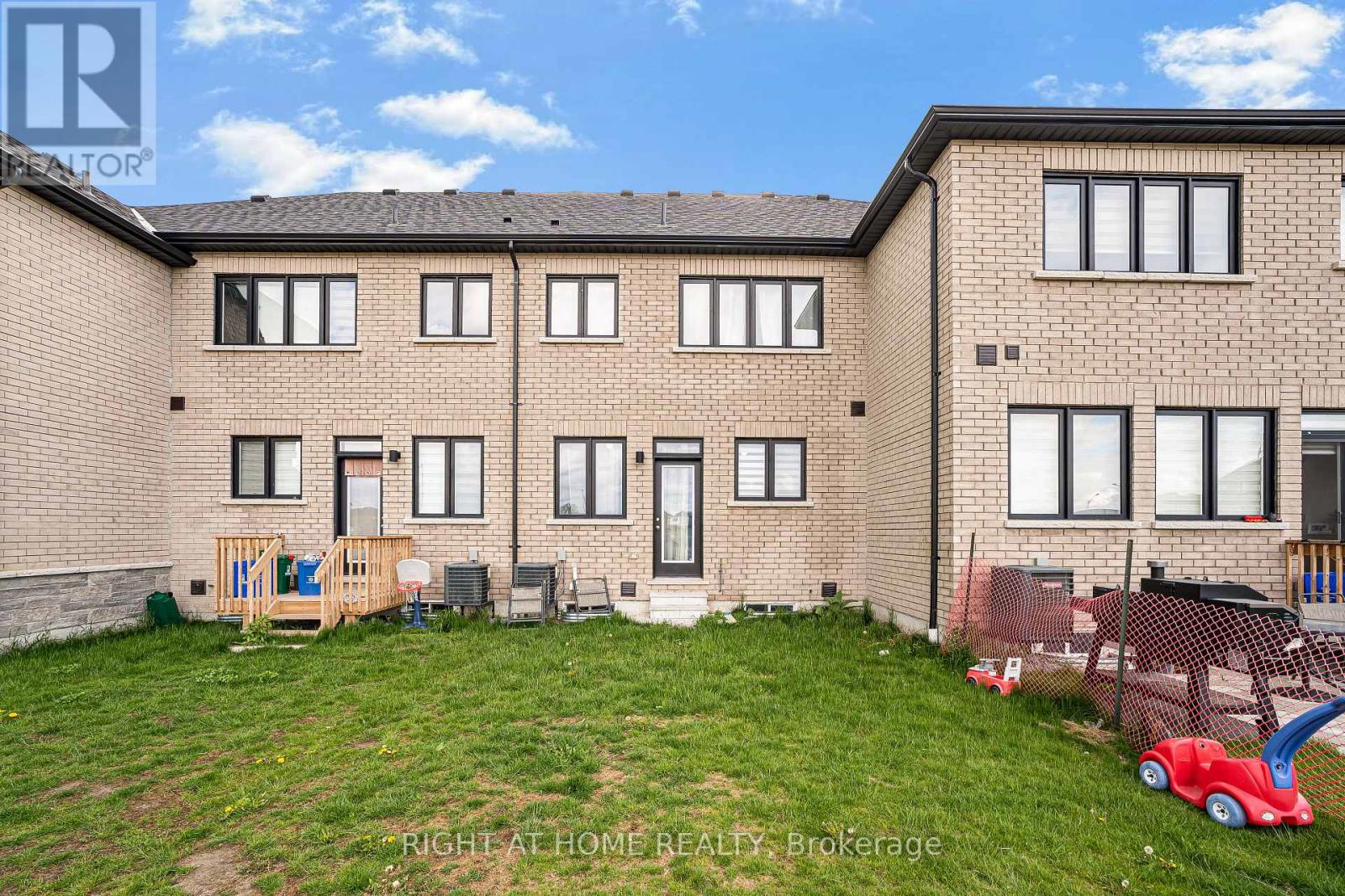 192 Closson Drive, Whitby, Ontario  L1P 0M6 - Photo 23 - E12322151