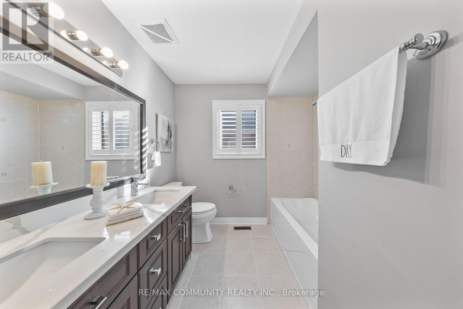 Property at 117 SLEEPY HOLLOW PLACE image 4