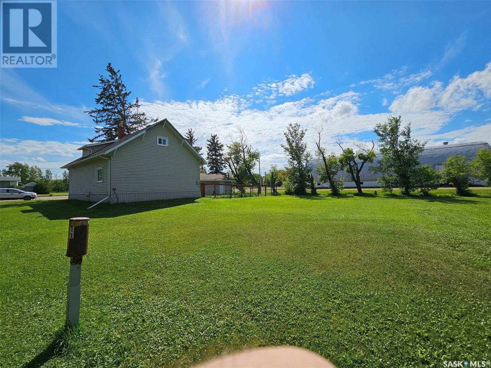 300 Mgr Jean Gaire Avenue, Storthoaks Rm No. 31, Saskatchewan  S0C 0J0 - Photo 3 - SK014509
