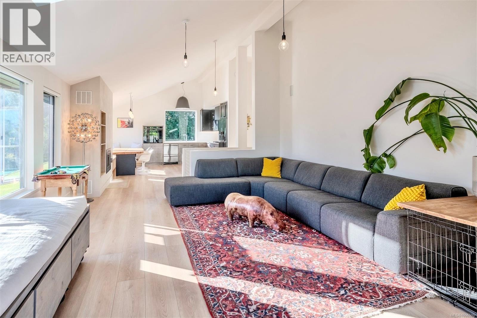 260 Neill St, Tofino, British Columbia  V0R 2Z0 - Photo 7 - 1006500