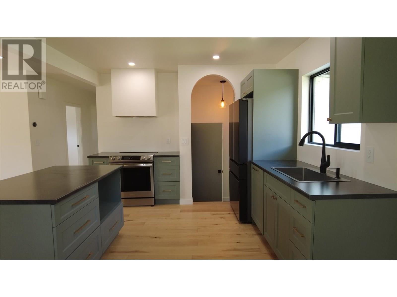 6295 College Road, Grand Forks, British Columbia  V0H 1H2 - Photo 24 - 10358122