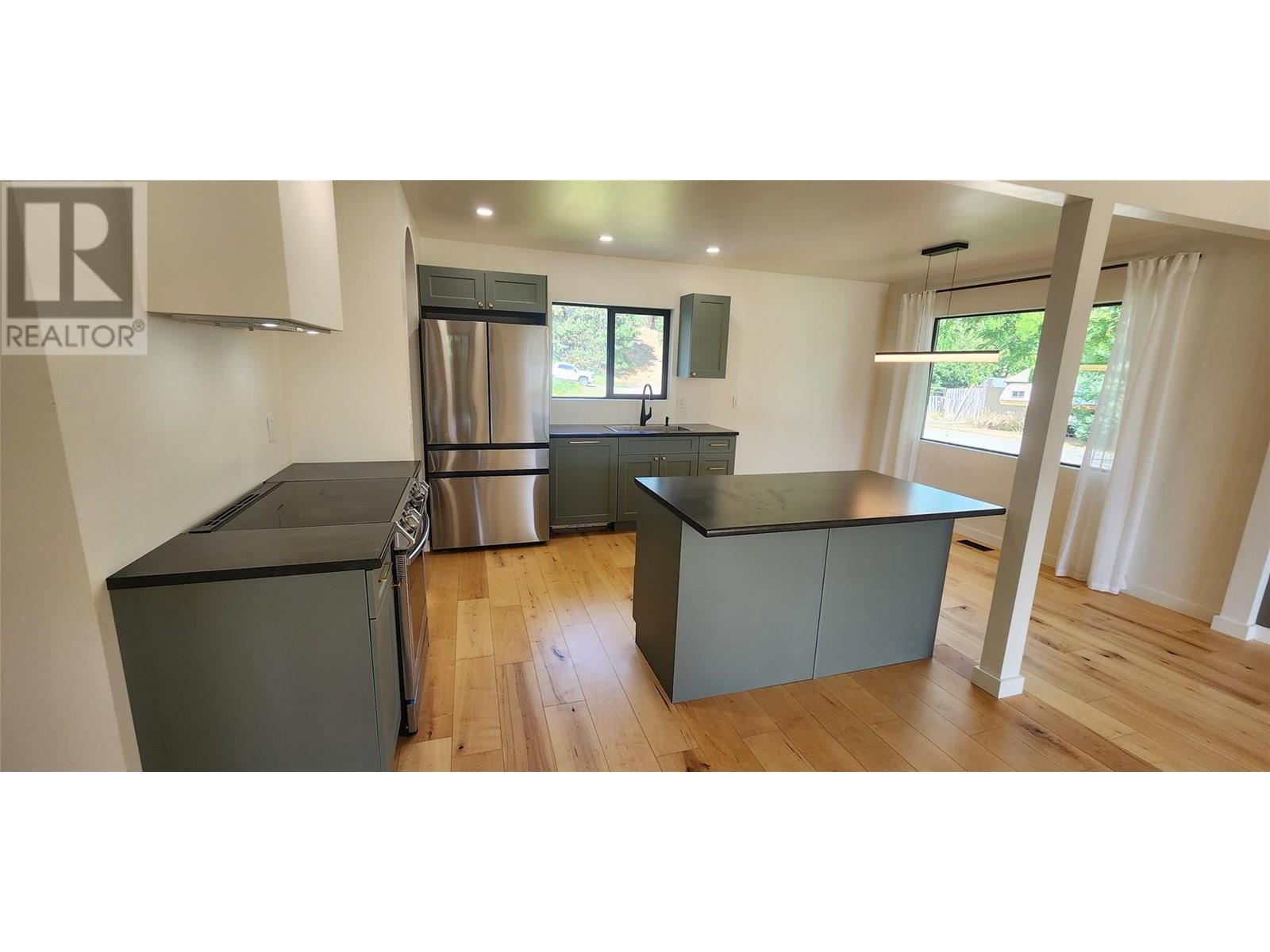 6295 College Road, Grand Forks, British Columbia  V0H 1H2 - Photo 4 - 10358122