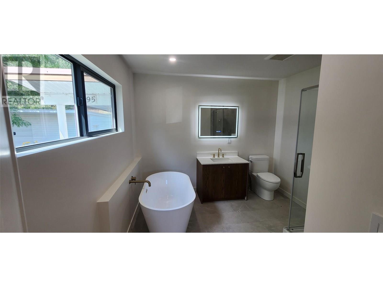 6295 College Road, Grand Forks, British Columbia  V0H 1H2 - Photo 13 - 10358122