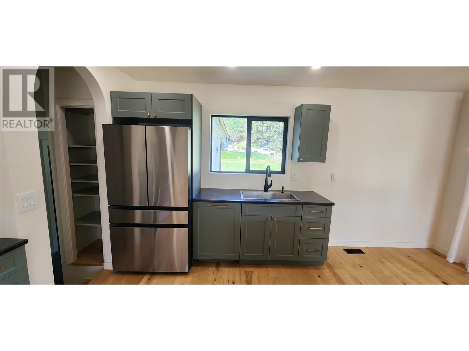 6295 College Road, Grand Forks, British Columbia  V0H 1H2 - Photo 8 - 10358122