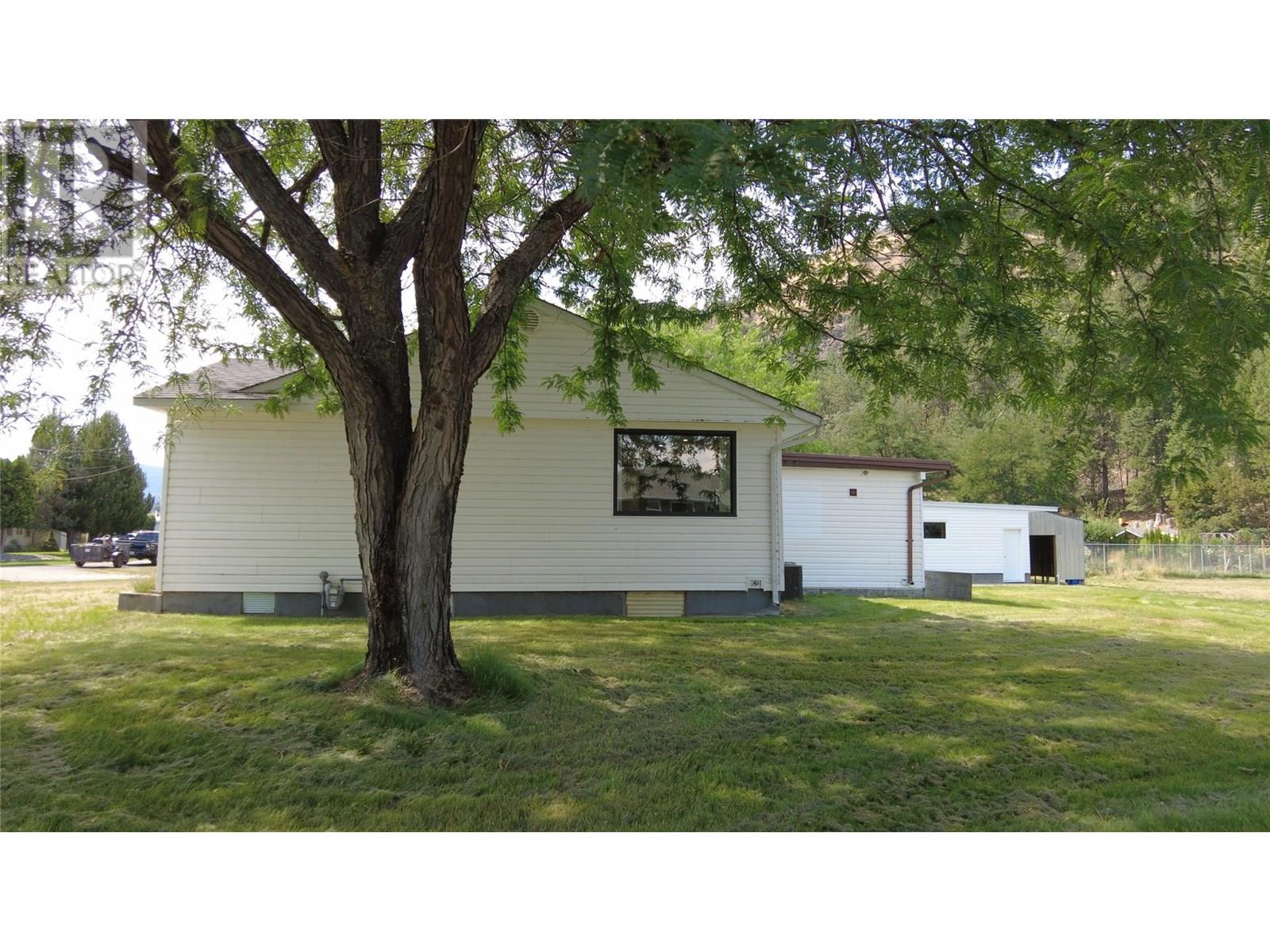 6295 College Road, Grand Forks, British Columbia  V0H 1H2 - Photo 36 - 10358122