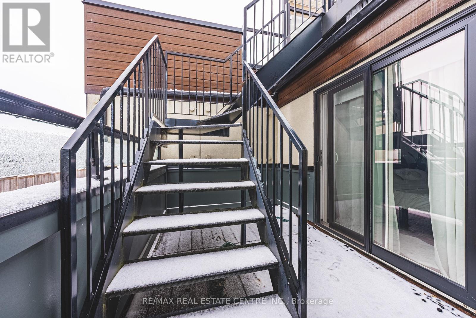 26 - 35 Midhurst Heights, Hamilton, Ontario  L8J 0K9 - Photo 31 - X12322166