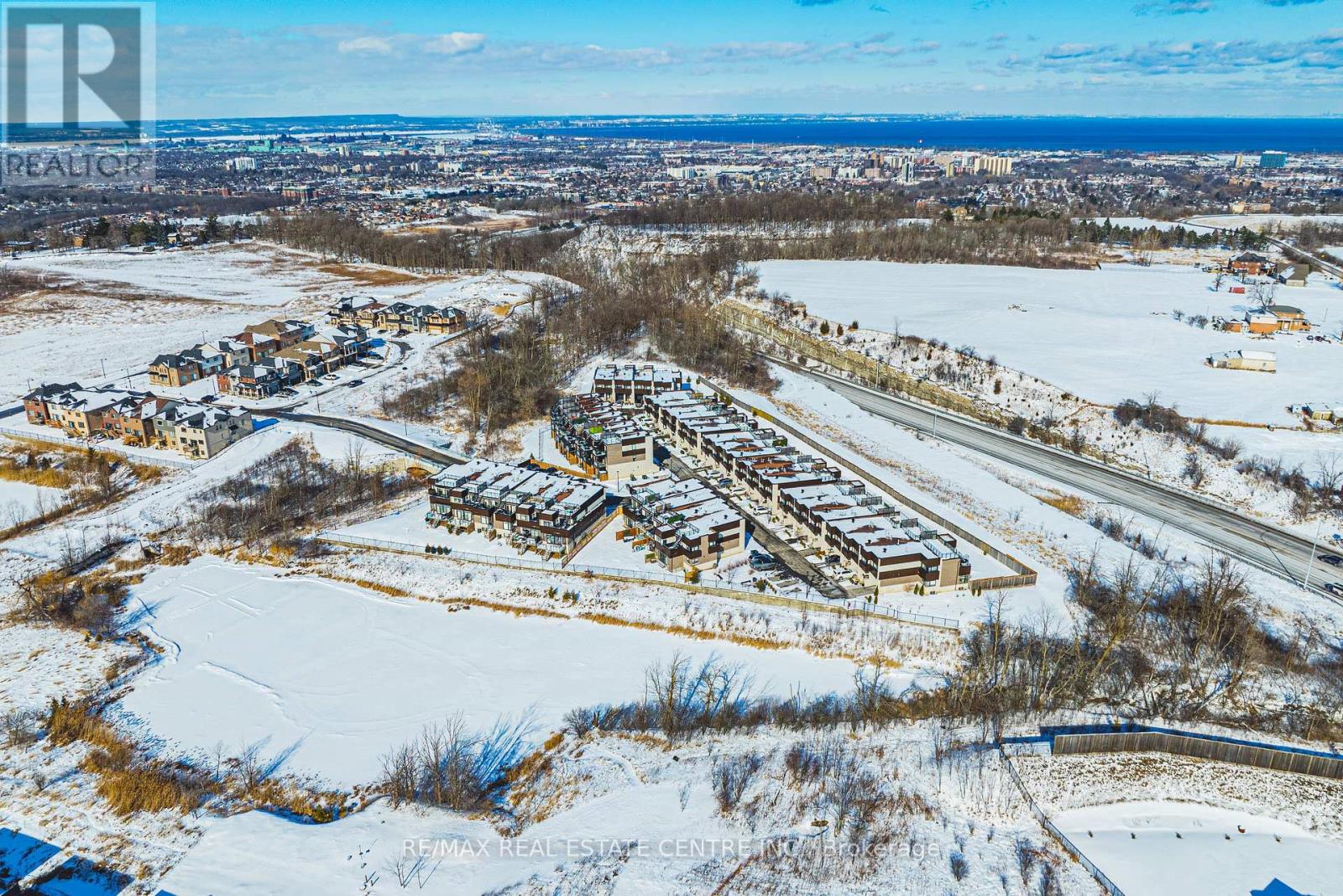 26 - 35 Midhurst Heights, Hamilton, Ontario  L8J 0K9 - Photo 36 - X12322166
