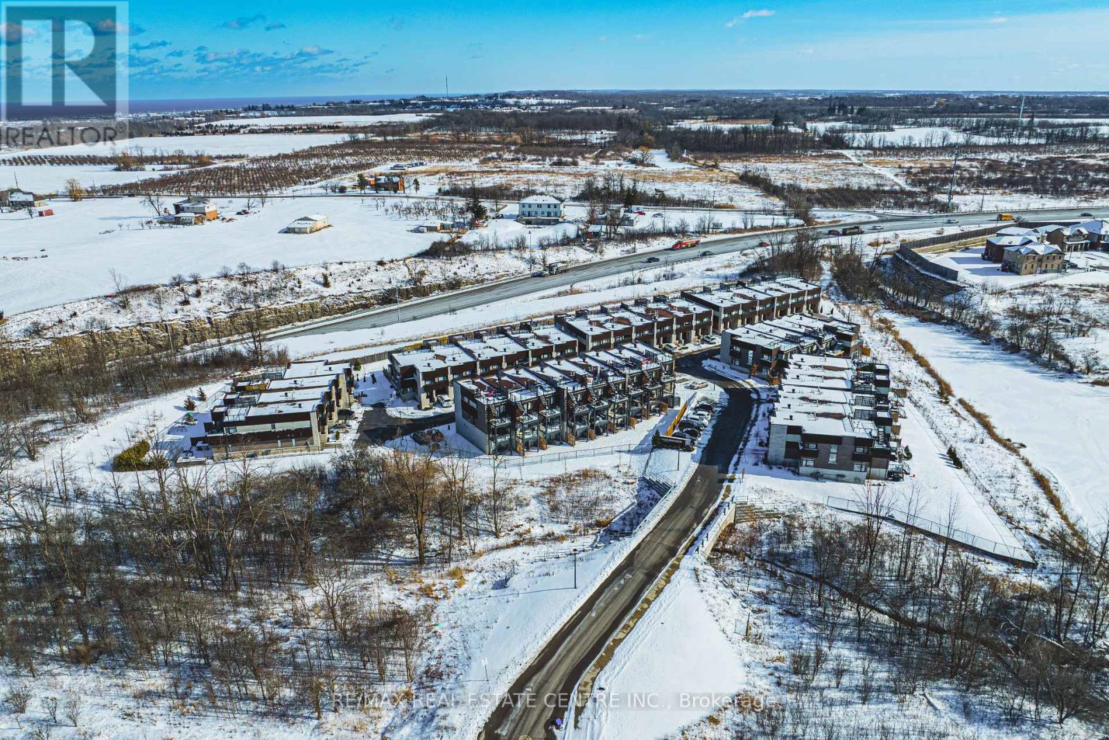 26 - 35 Midhurst Heights, Hamilton, Ontario  L8J 0K9 - Photo 39 - X12322166