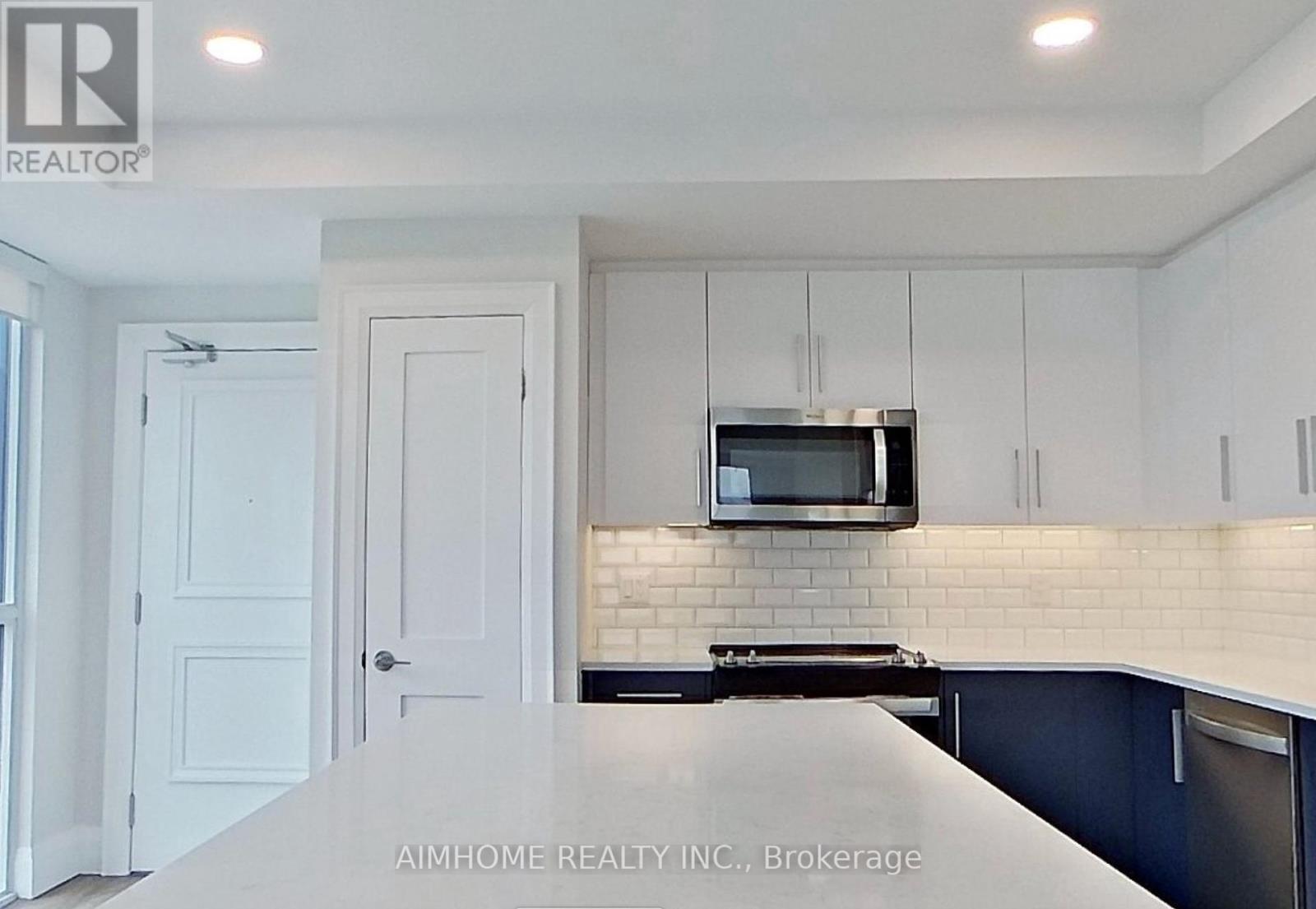 1102 - 460 Columbia Street W, Waterloo, Ontario  N2T 0C7 - Photo 2 - X12322184