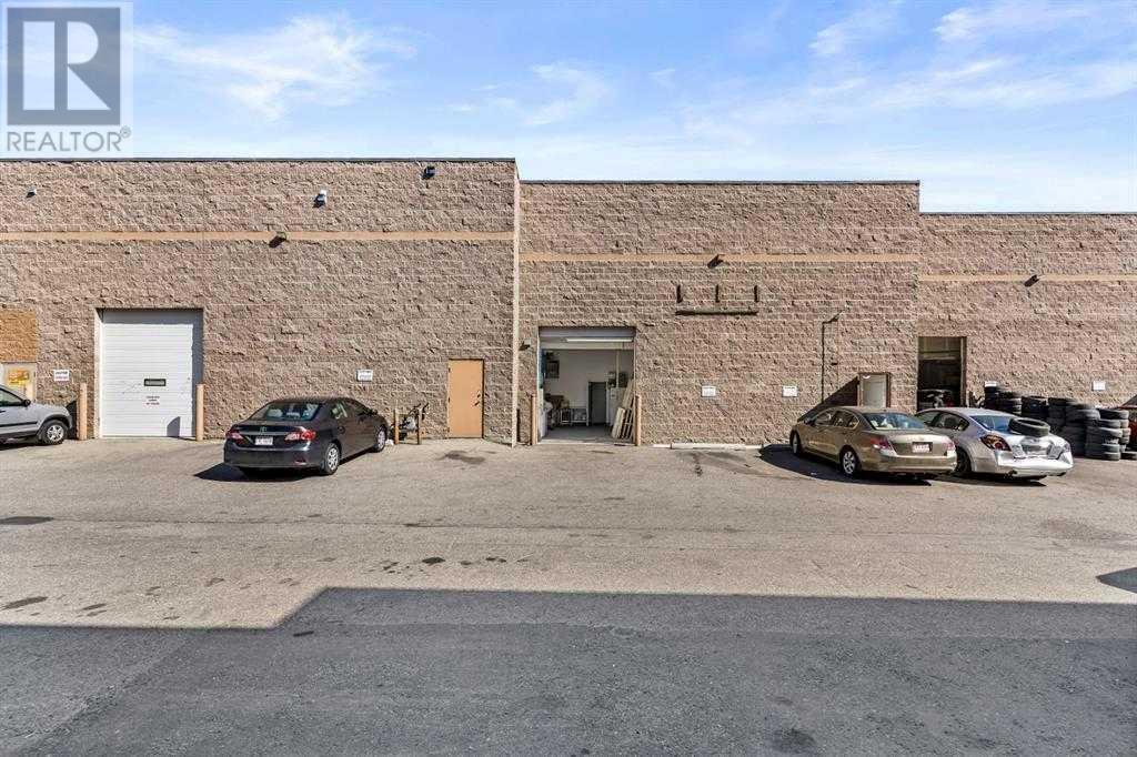 Property at 4809 Westwinds Drive NE image 2