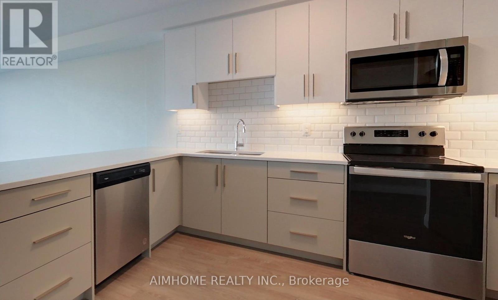 1417 - 460 Columbia Street W, Waterloo, Ontario  N2T 0C7 - Photo 1 - X12322186