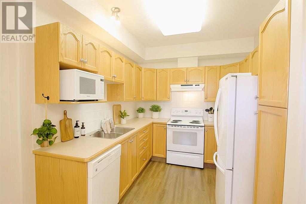 Property at 134, 4512 52 Avenue image 1