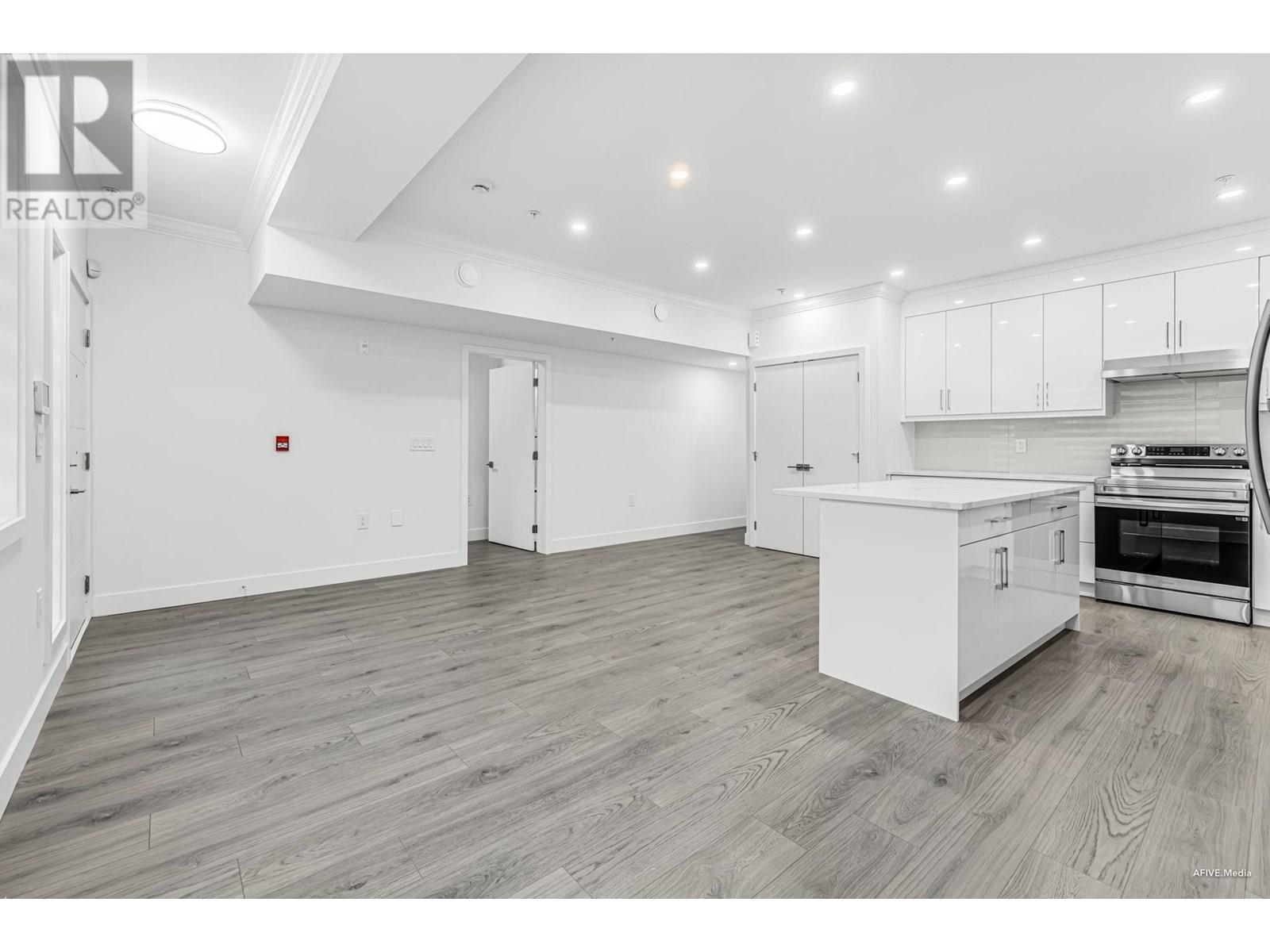101 2122 E 32nd Avenue, Vancouver, British Columbia  V5N 3B9 - Photo 12 - R3032301