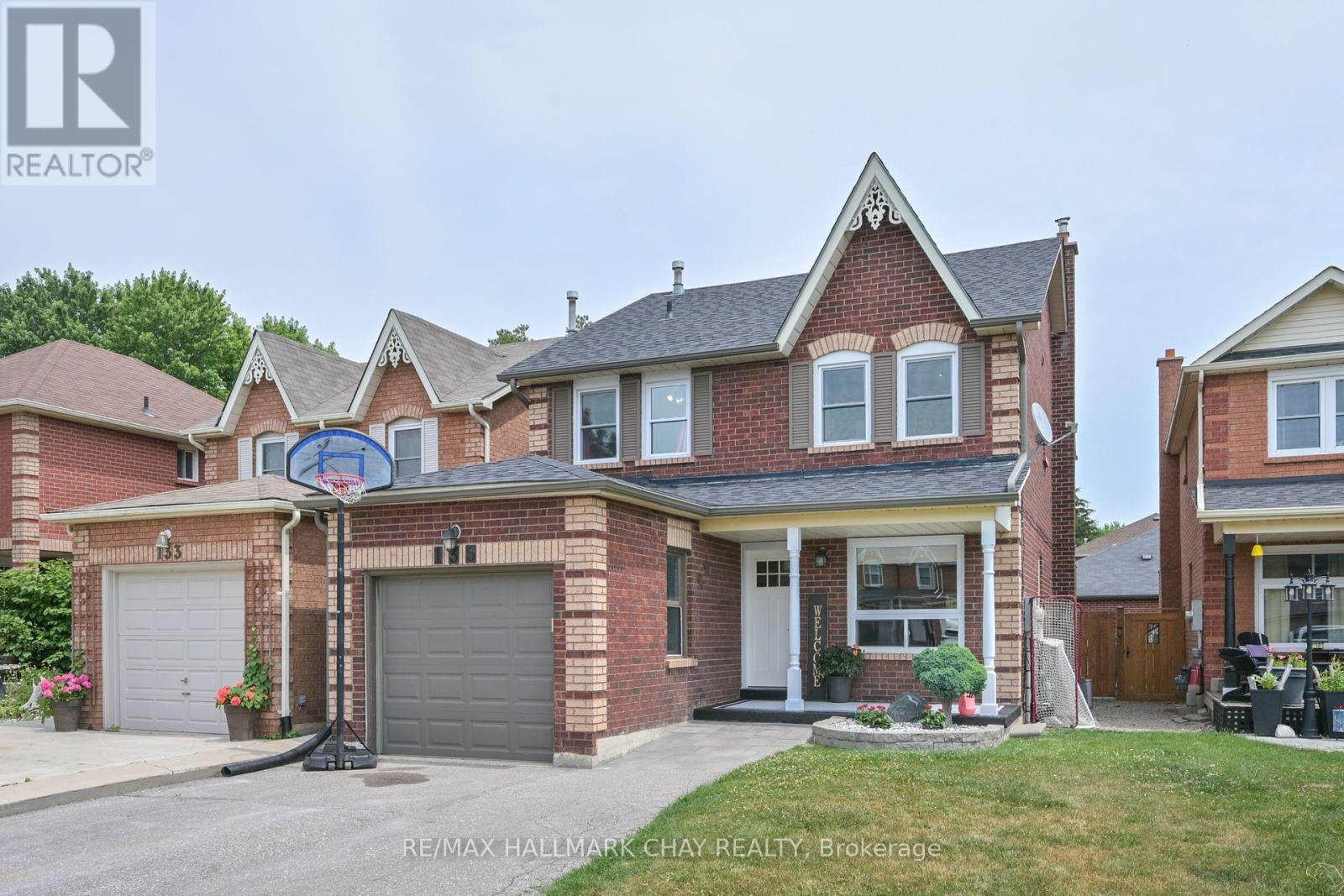 Property at 135 HEYDON AVENUE image 1