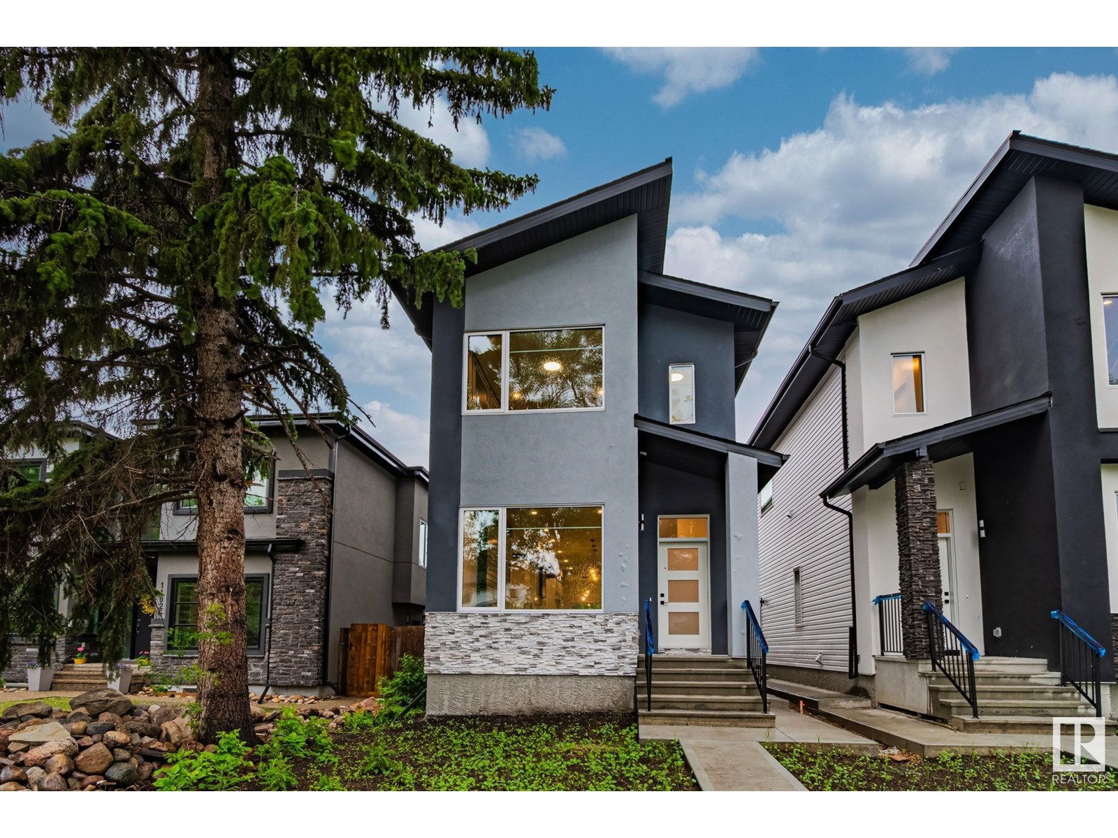 11032 128 ST NW, Edmonton, Alberta