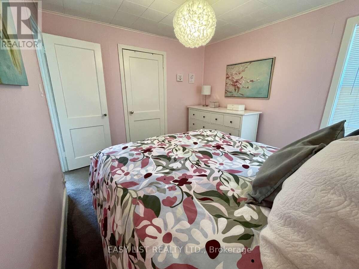 35 Mary Street, Fort Erie, Ontario  L2A 4A4 - Photo 20 - X12322238