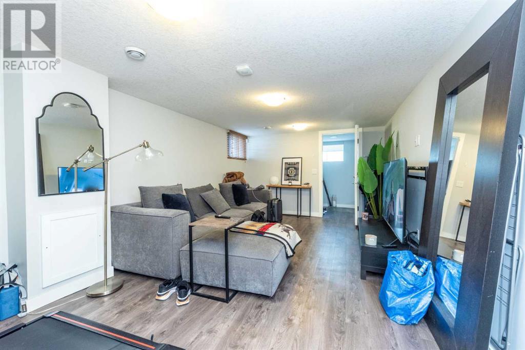 219 15 Avenue Ne, Calgary, Alberta  T2E 1H1 - Photo 30 - A2219820