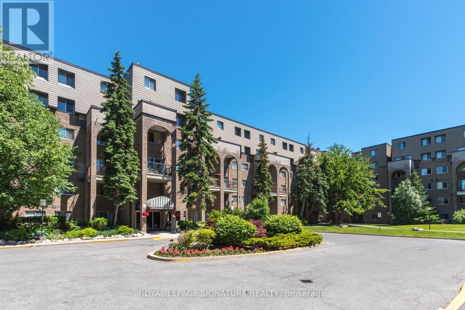Property at 235 - 4005 DON MILLS ROAD image 2