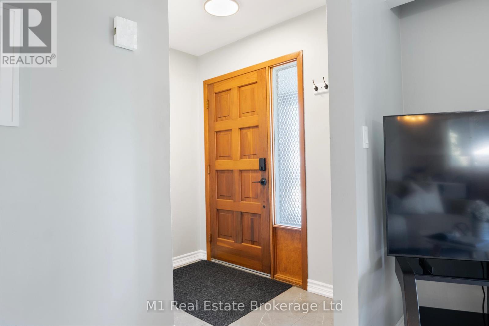 Property at 228 ADELAIDE STREET image 4