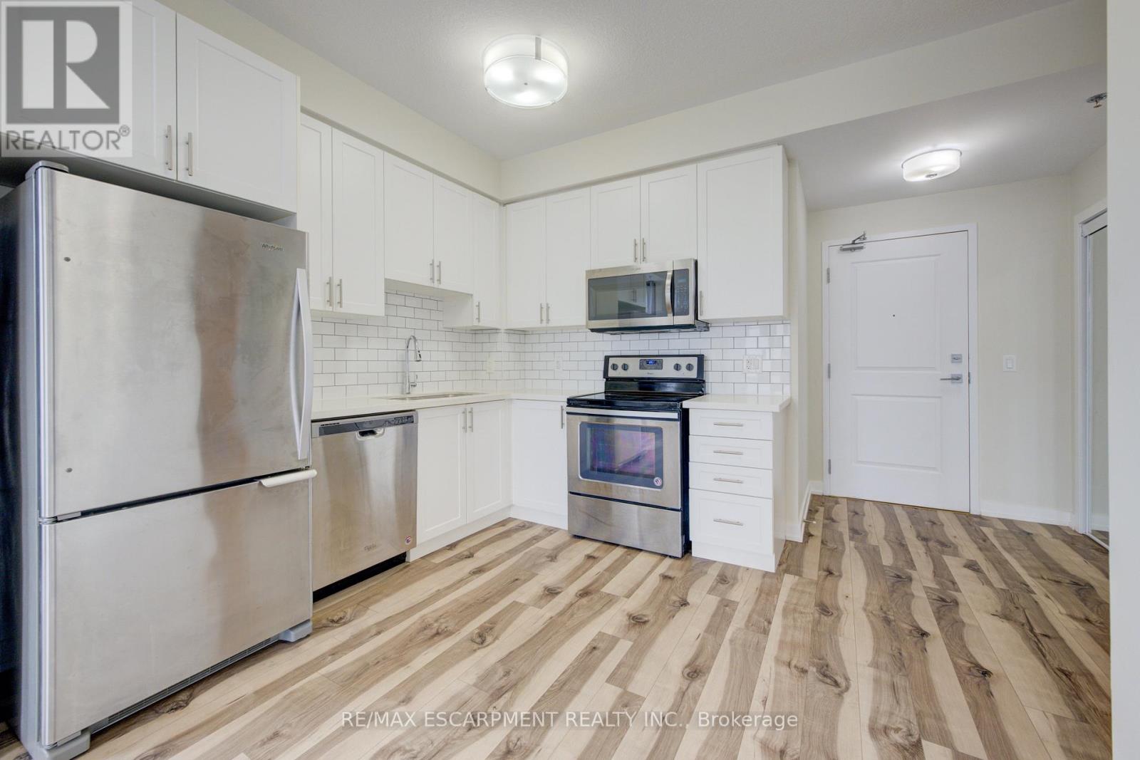720 - 2486 Old Bronte Road, Oakville, Ontario  L6M 4J2 - Photo 9 - W12322249