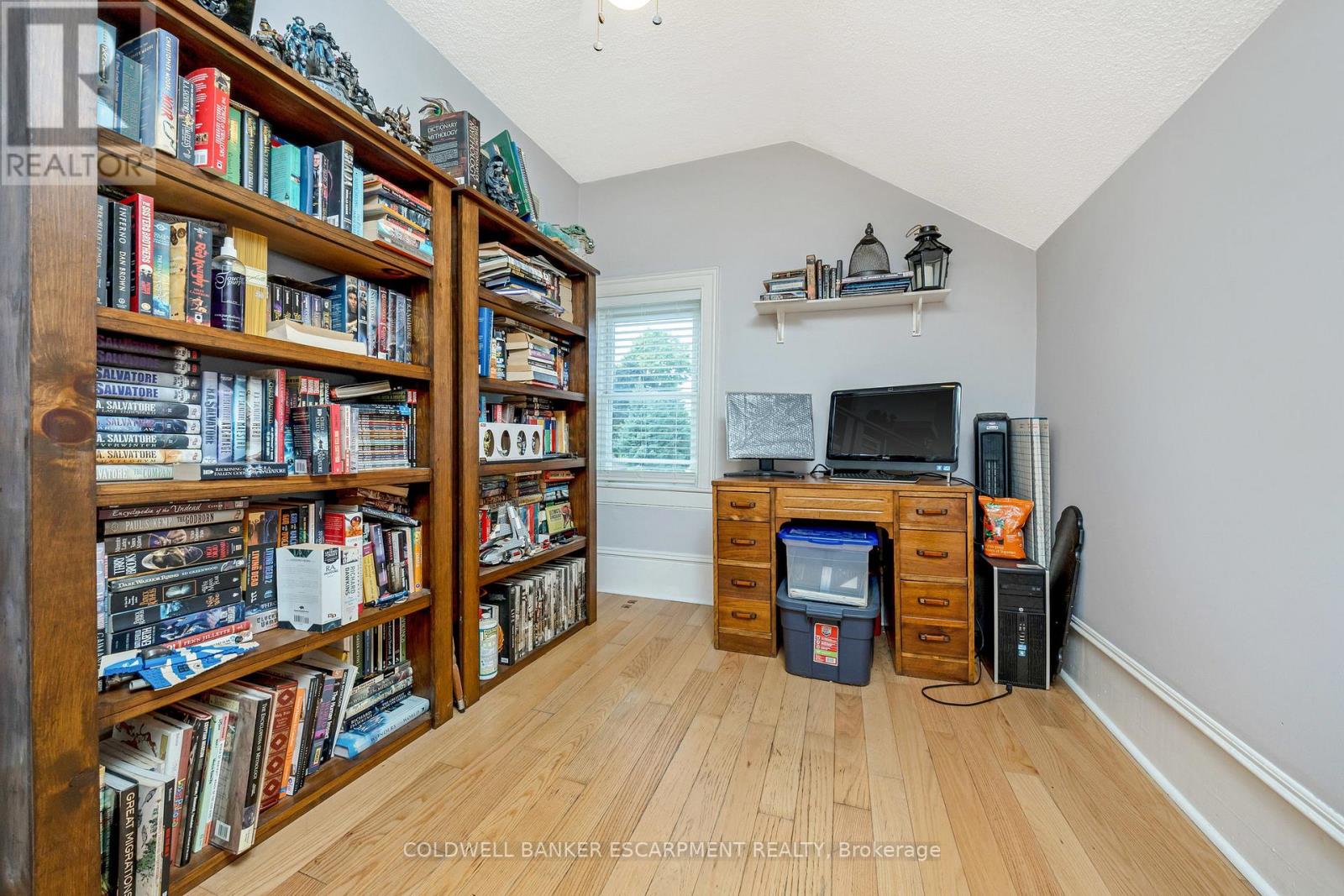 115 Main Street N, Halton Hills, Ontario  L7J 1W5 - Photo 26 - W12322256
