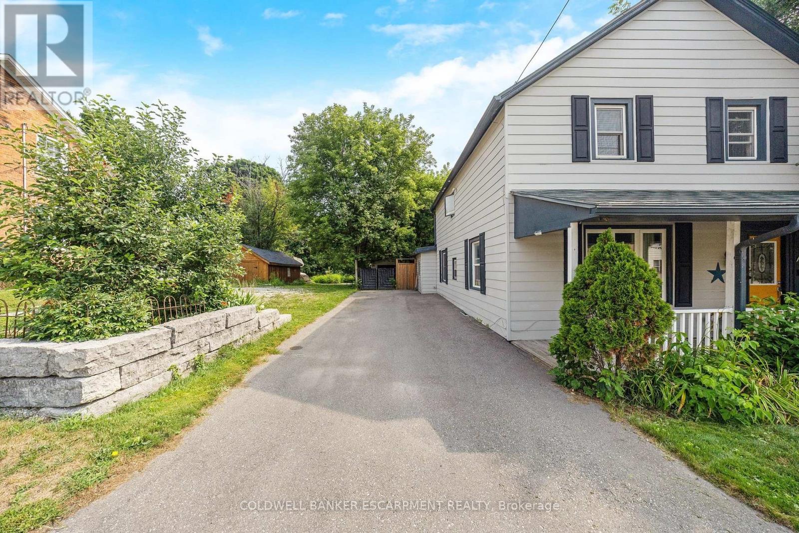 115 Main Street N, Halton Hills, Ontario  L7J 1W5 - Photo 5 - W12322256