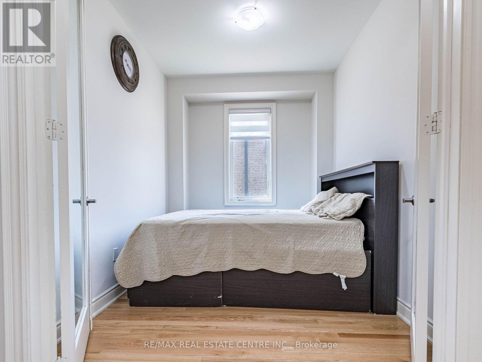 Property at 428 HUMPHREY STREET image 5