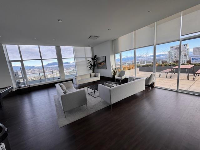 2910 13350 Central Avenue, Surrey, British Columbia V3T 0S1 - Photo 9 - R2952072