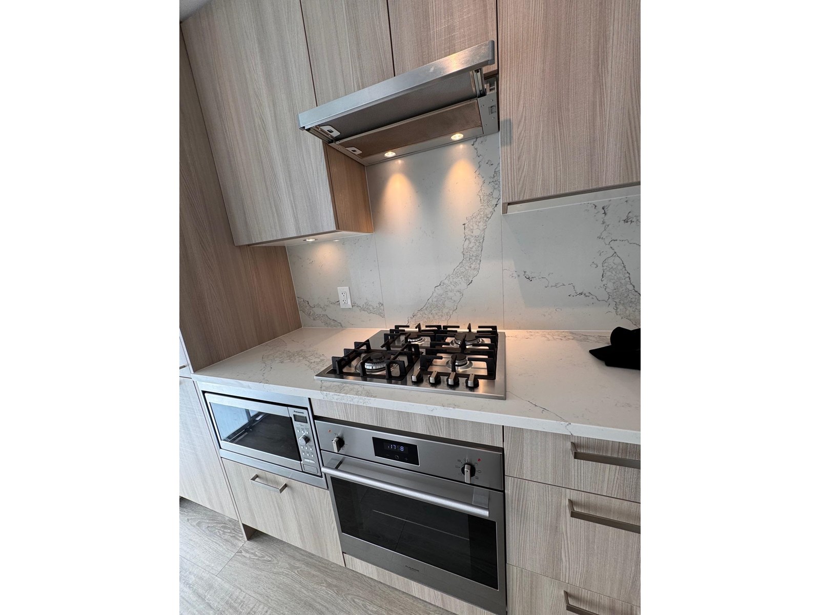 2910 13350 Central Avenue, Surrey, British Columbia V3T 0S1 - Photo 6 - R2952072