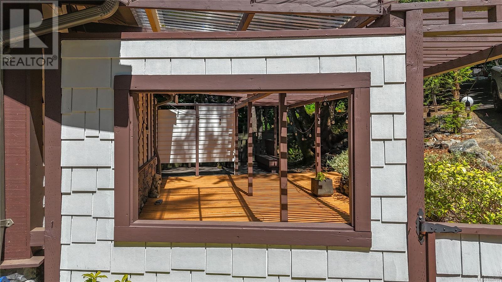 Property at 1709/1713 Falcon Heights Rd image 4