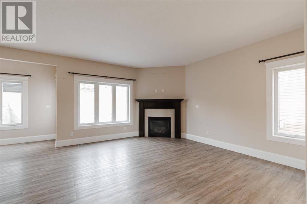 Property at 200 Diamondstone Ridge image 4