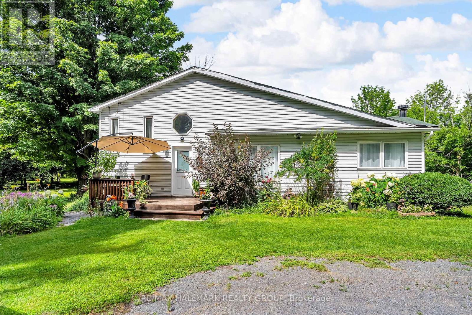 3838 Kenyon Dam Road, North Glengarry, Ontario  K0C 1A0 - Photo 2 - X12322268