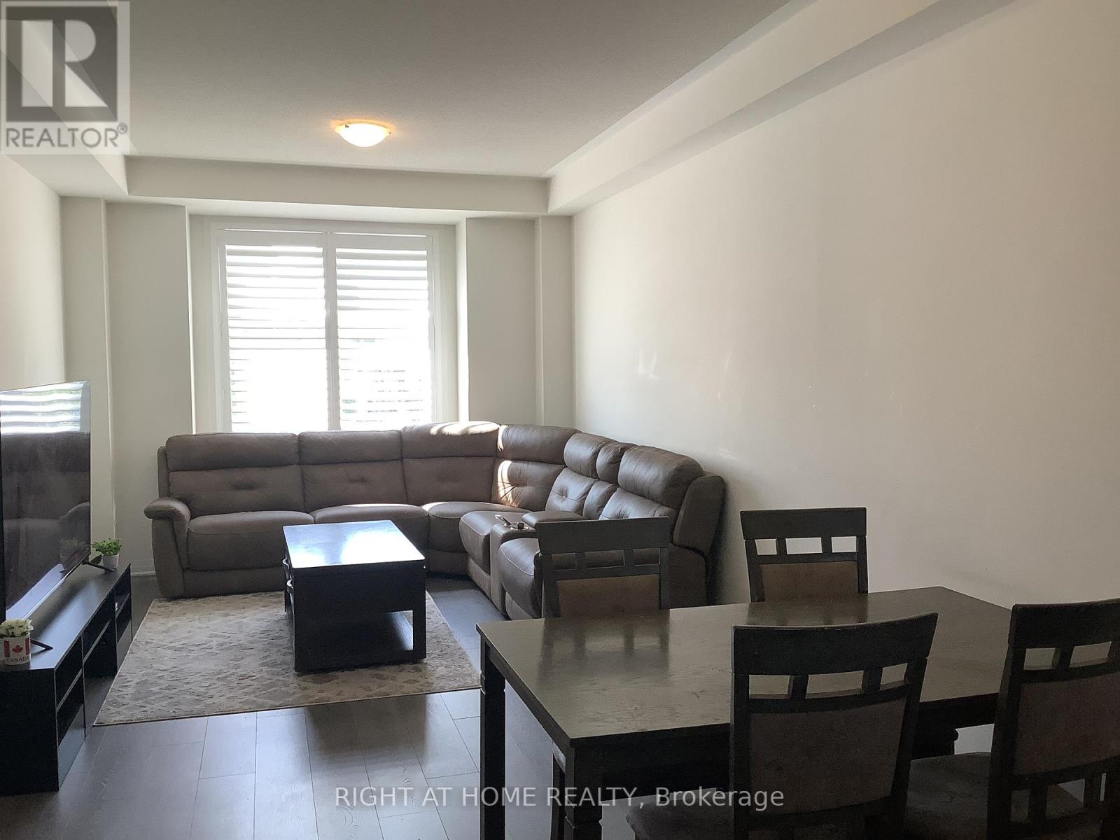 14 Hughes Lane W, New Tecumseth, Ontario  L0G 1W0 - Photo 11 - N12313677