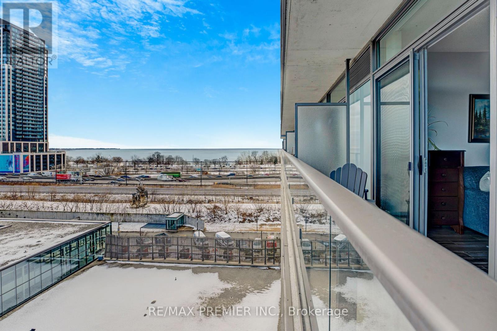 714 - 105 The Queensway, Toronto (High Park-Swansea), Ontario M6S 5B5 - Photo 18 - W12322267