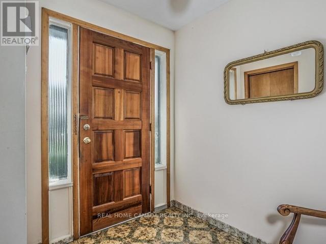 242 Fairglen Avenue, Toronto, Ontario  M1W 1B1 - Photo 2 - E12322283