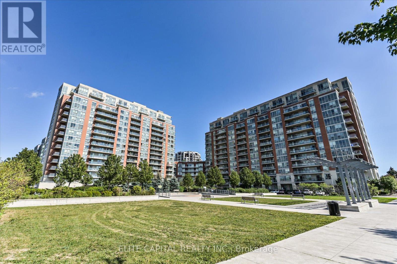 725 - 60 South Town Centre Boulevard, Markham, Ontario  L6G 0C5 - Photo 2 - N12322292