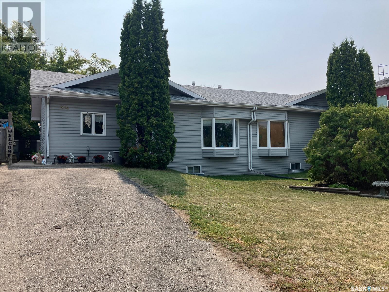 804 - 806 9th AVENUE W, Nipawin, Saskatchewan