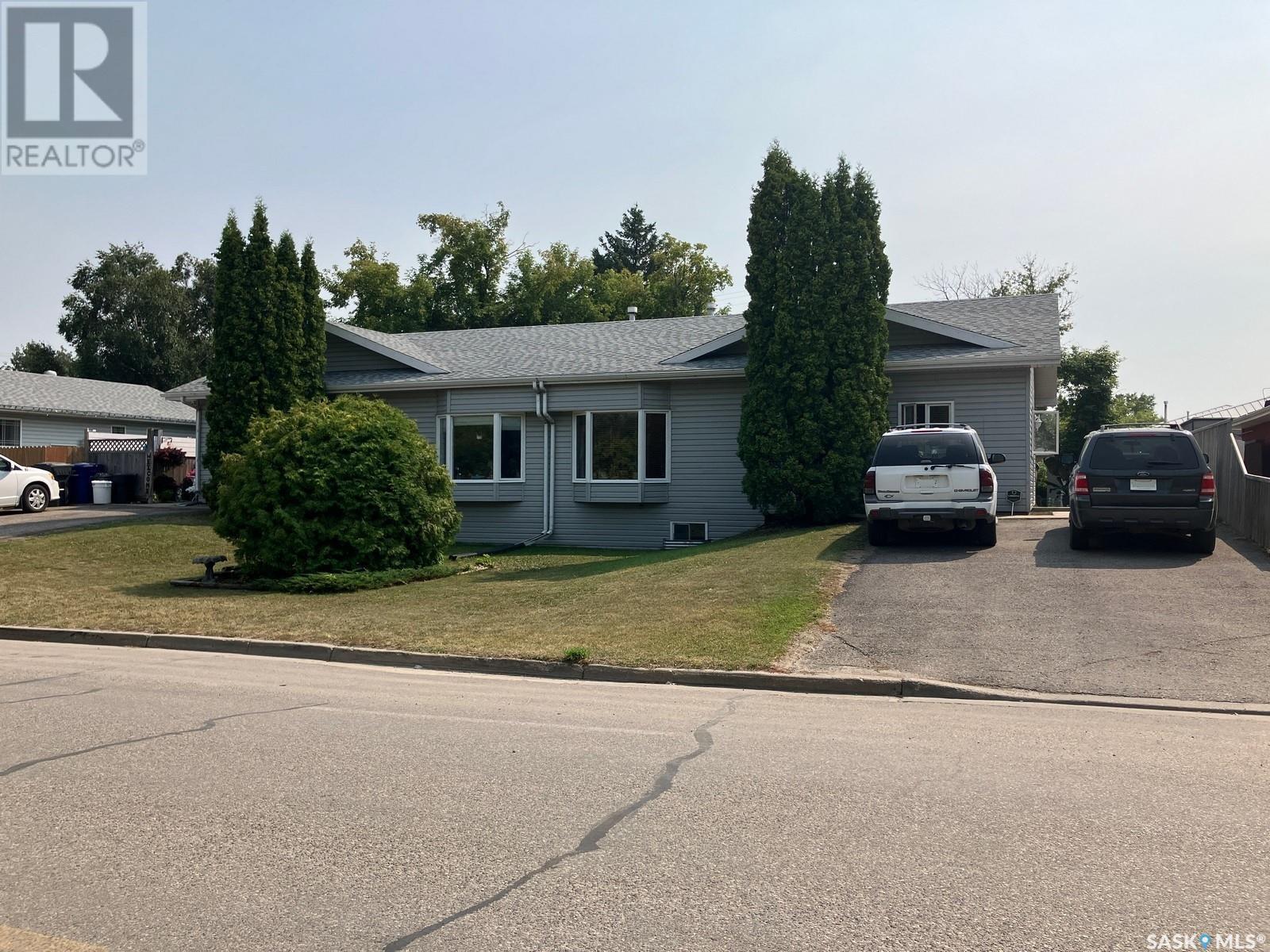 804 - 806 9th Avenue W, Nipawin, Saskatchewan  S0E 1E0 - Photo 27 - SK014517