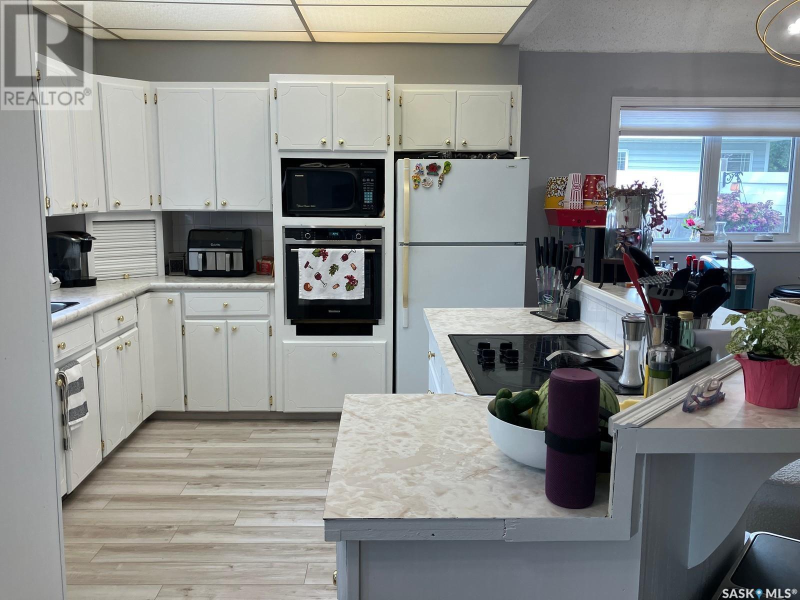 804 - 806 9th Avenue W, Nipawin, Saskatchewan  S0E 1E0 - Photo 7 - SK014517