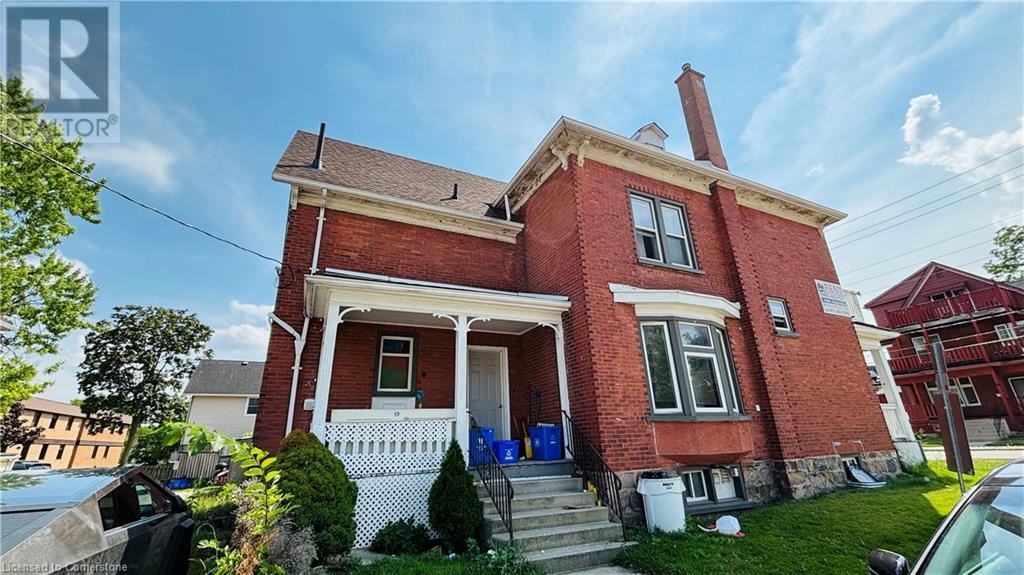Property at 30 REGINA Street N image 5