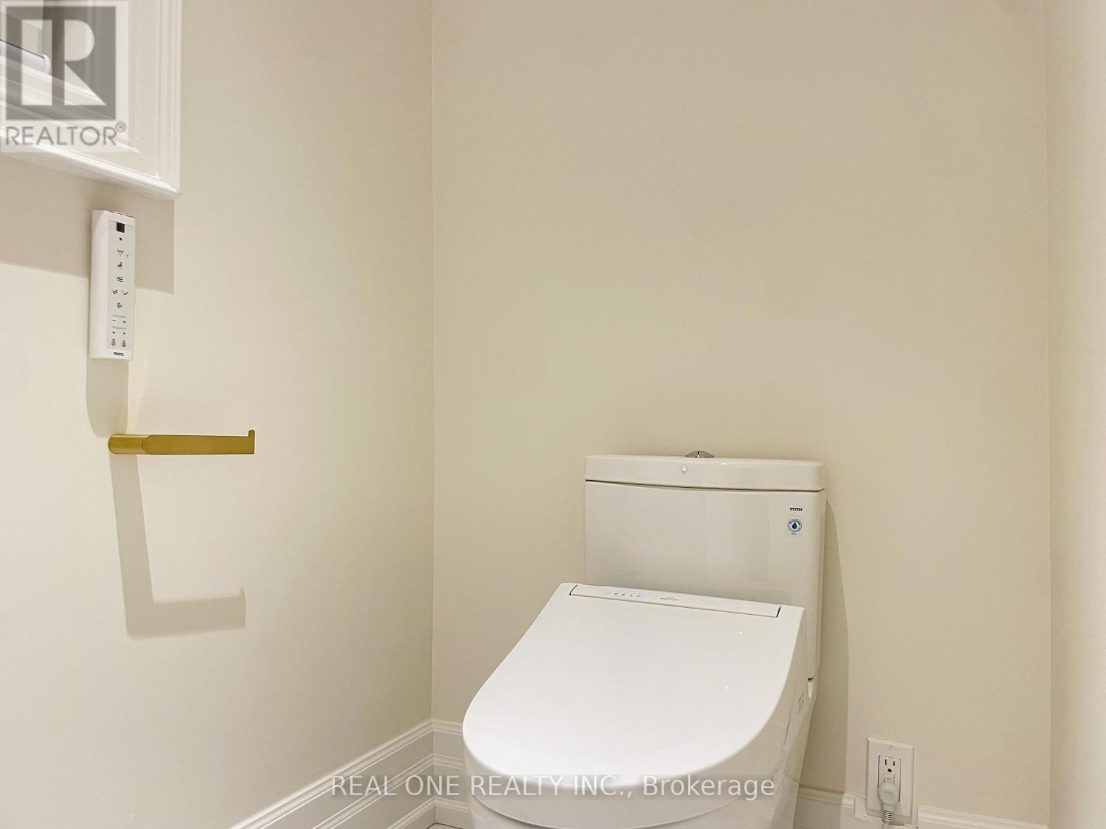 46 Hughson Drive, Markham, Ontario  L3R 2T8 - Photo 33 - N12322300