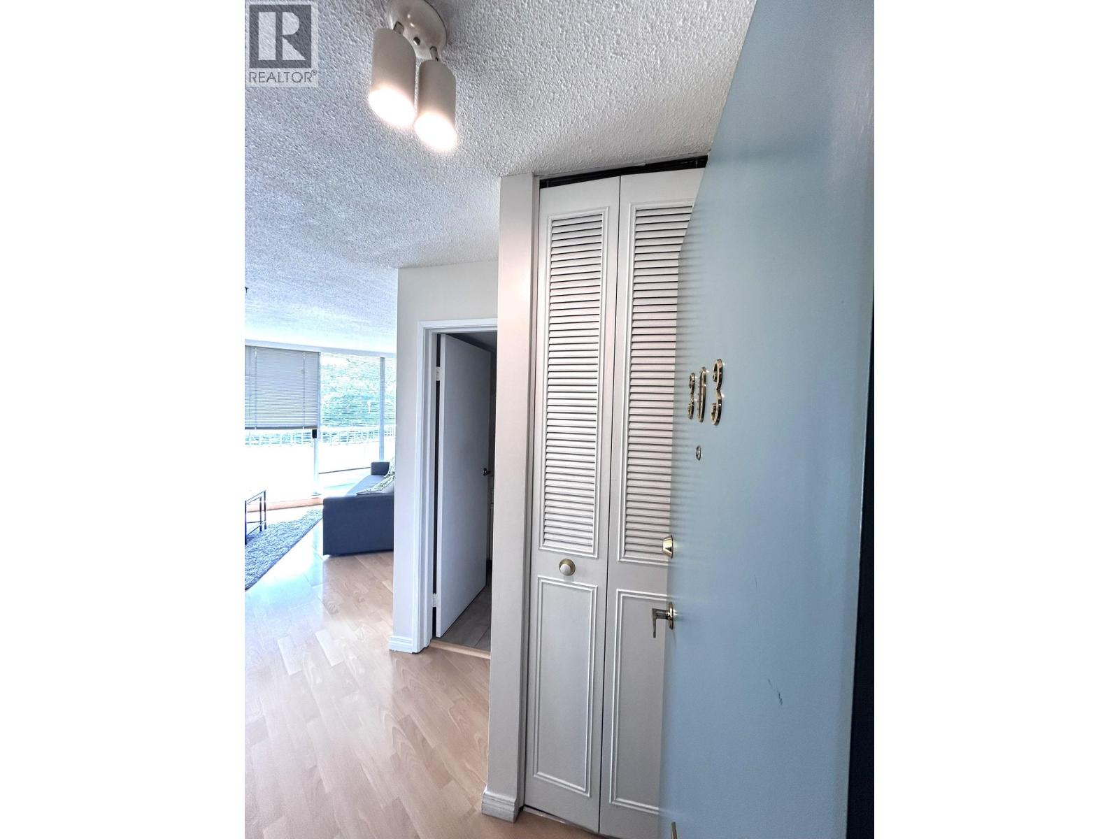 303 4691 W 10th Avenue, Vancouver, British Columbia  V6R 2J3 - Photo 8 - R3031310