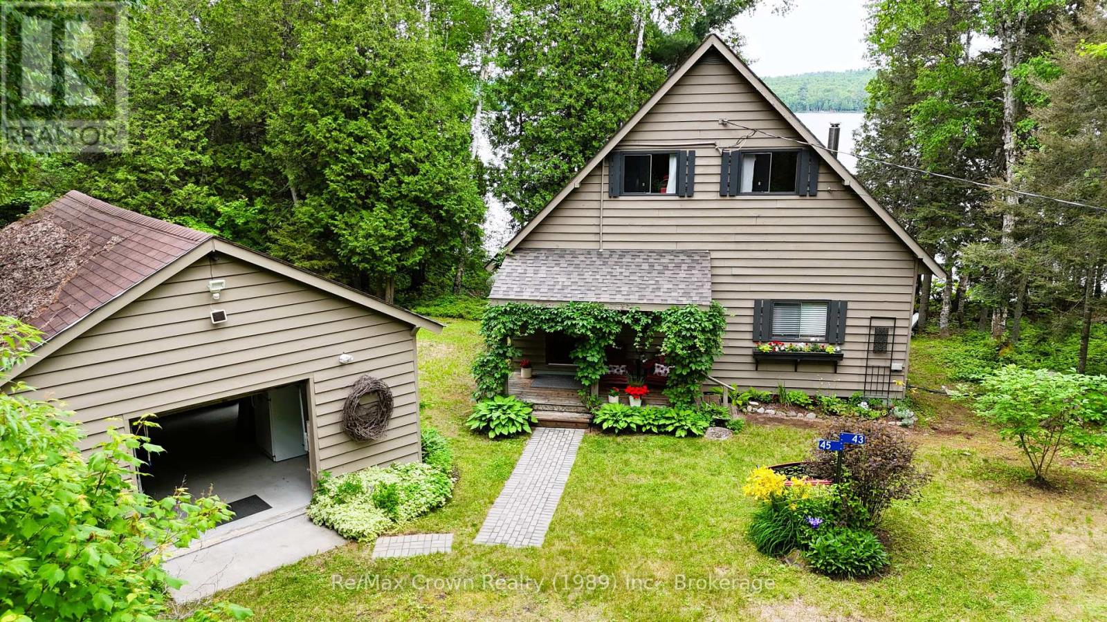45 Bells Road, Unorganized Townships, Ontario  P0H 2K0 - Photo 2 - X12255523